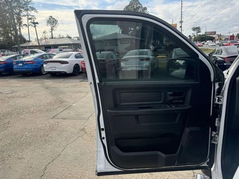 Used 2016 RAM 1500 4x4 Crew Cab w/ Protection Group image 13