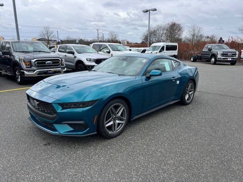 New 2026 Ford Mustang Coupe image 3