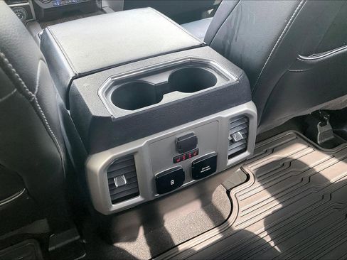 Used 2020 Ford F350 Lariat image 32