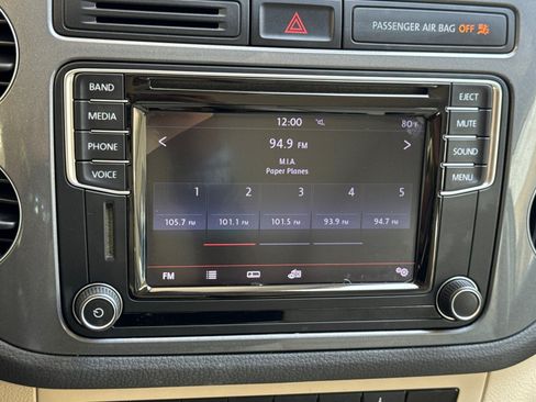 Used 2017 Volkswagen Tiguan S FWD image 21