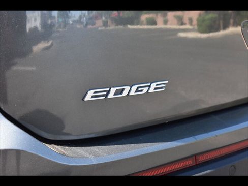 Used 2016 Ford Edge Titanium image 50