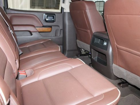 Used 2019 Chevrolet Silverado 2500 High Country w/ Duramax Plus Package AWD/4WD image 33