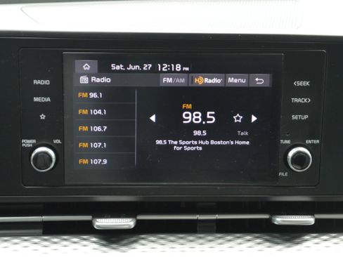 Used 2024 Kia Carnival LX FWD image 18