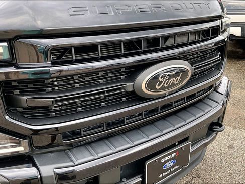 Used 2021 Ford F350 Lariat AWD/4WD image 30