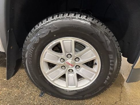 Used 2019 GMC Sierra 1500 SLE w/ SLE Value Package AWD/4WD image 9