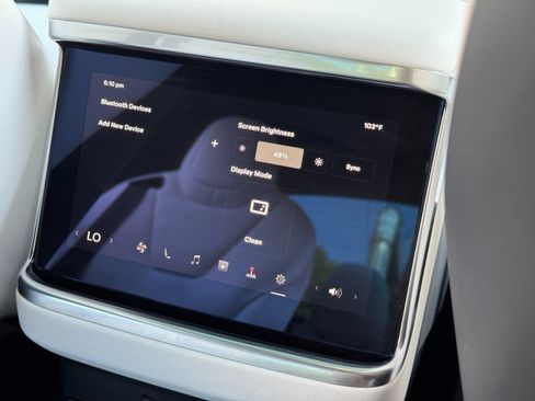 Used 2022 Tesla Model X AWD/4WD image 39