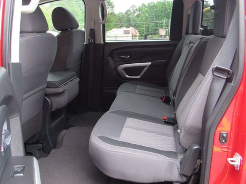 Used 2021 Nissan Titan SV w/ Accessory Utility Package RWD image 12