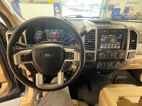 Used 2019 Ford F250 Lariat w/ Lariat Value Package AWD/4WD image 13