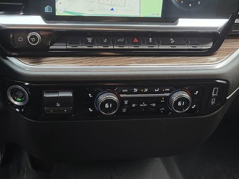 Certified 2025 Chevrolet Silverado 2500 LT image 34