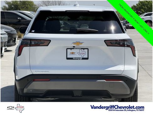 New 2026 Chevrolet Equinox LT FWD image 5