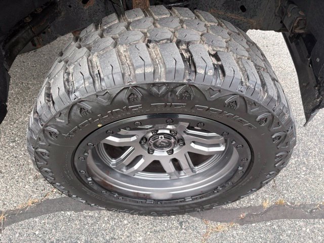 Used 2019 Ford F150 Lariat w/ Equipment Group 502A Luxury AWD/4WD image 21