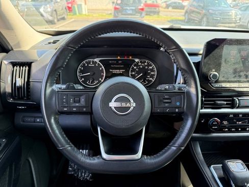 Used 2022 Nissan Pathfinder SV FWD image 32