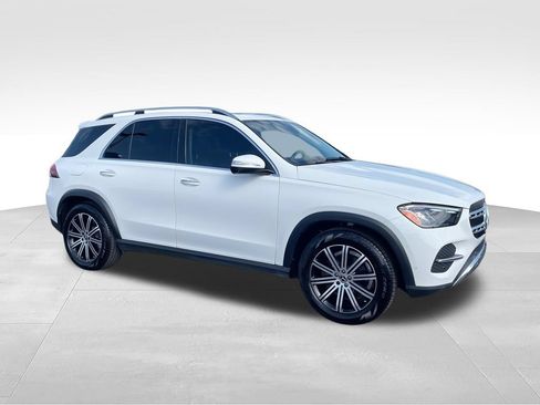 Used 2024 Mercedes-Benz GLE 350 4MATIC image 2