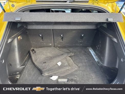 Certified 2024 Chevrolet Trax RS w/ Driver Confidence Package image 9