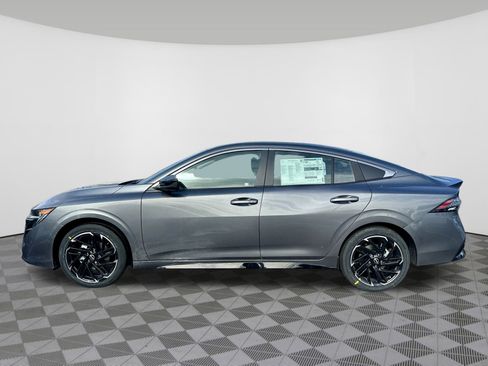 New 2026 Nissan Sentra SR w/ SR Premium Package FWD image 10