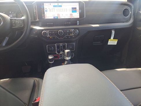 New 2025 Jeep Wrangler Unlimited Rubicon 392 image 22
