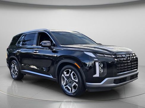 Used 2024 Hyundai Palisade Limited FWD image 9