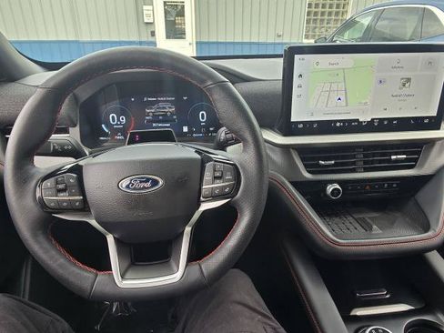 Used 2025 Ford Explorer ST-Line w/ Premium Package AWD/4WD image 17