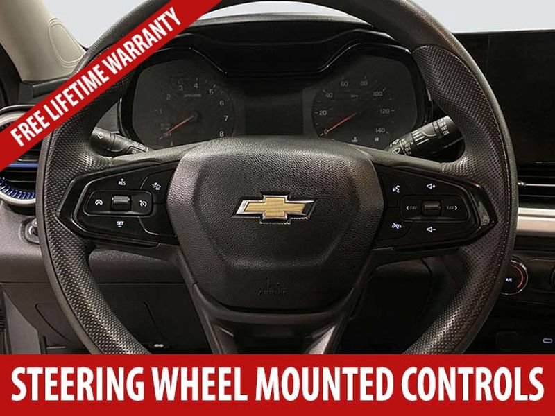 Used 2024 Chevrolet Trax LS FWD image 8