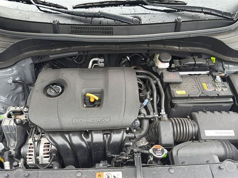 Used 2025 Kia Soul LX w/ LX Technology Package FWD image 9