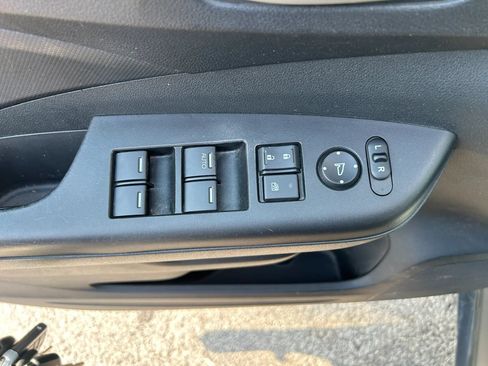 Used 2012 Honda CR-V LX image 19
