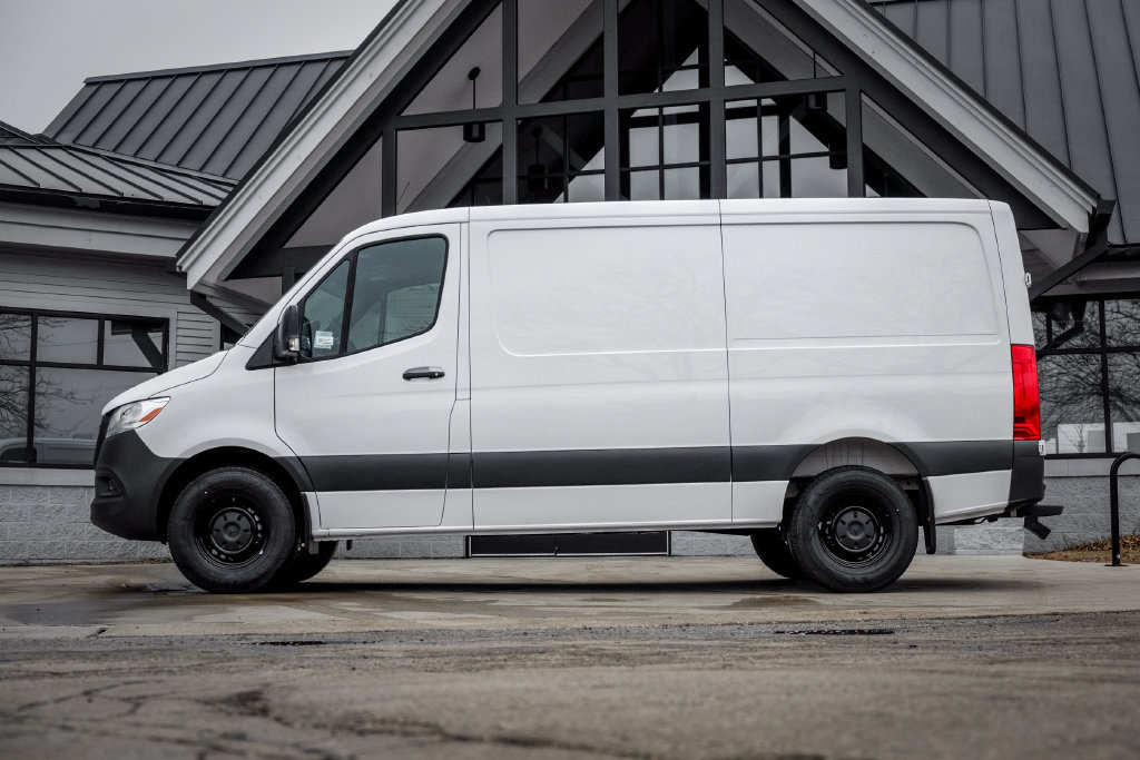 Used 2026 Mercedes-Benz Sprinter 2500 image 3