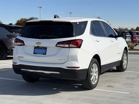 Used 2023 Chevrolet Equinox LT image 4