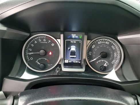 Used 2021 Toyota Tacoma Limited image 16