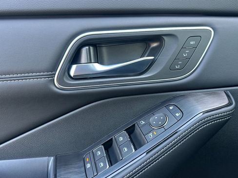 New 2026 Nissan Rogue Platinum w/ Tech Package image 8