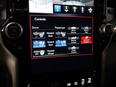 Used 2021 RAM 2500 Laramie AWD/4WD image 7