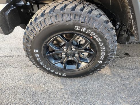 New 2026 Jeep Gladiator Sport image 5