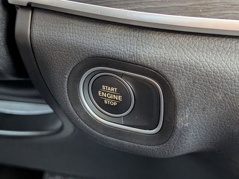 Used 2025 Mercedes-Benz GLE 450e 4MATIC image 22