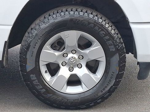 Used 2021 RAM 1500 Big Horn image 8