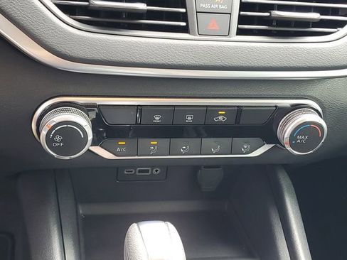 Certified 2022 Nissan Altima 2.5 SV image 14