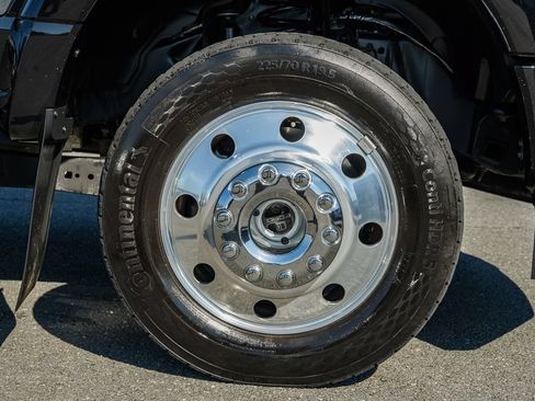Used 2024 Ford F450 XLT w/ FX4 Off-Road Package AWD/4WD image 23