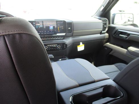 New 2026 Chevrolet Silverado 1500 ZR2 image 16