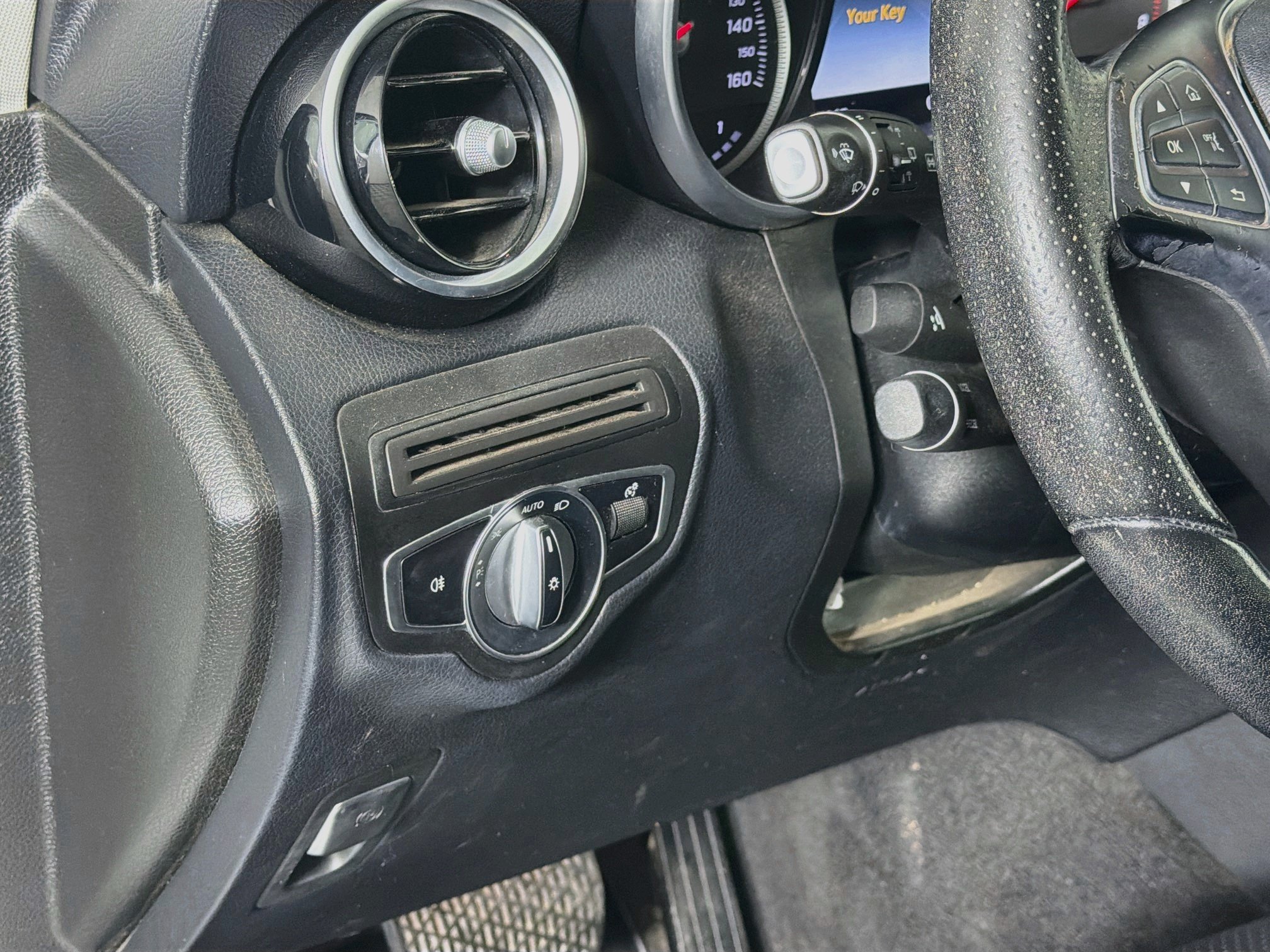 Used 2019 Mercedes-Benz GLC 300 image 17