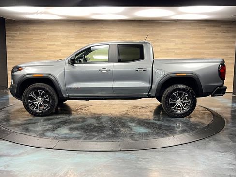 Used 2025 GMC Canyon AT4 w/ AT4 Premium Package image 19