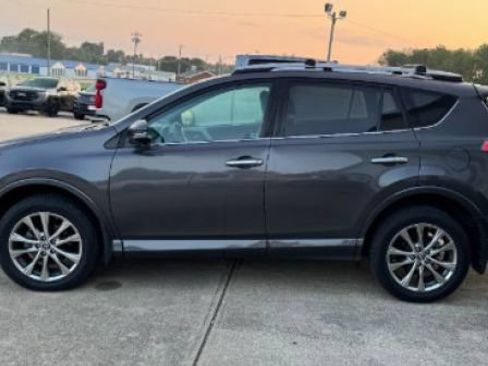 Used 2017 Toyota RAV4 Platinum w/ All Weather Liner Package AWD/4WD image 9