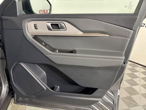 New 2026 Ford Explorer Active image 23