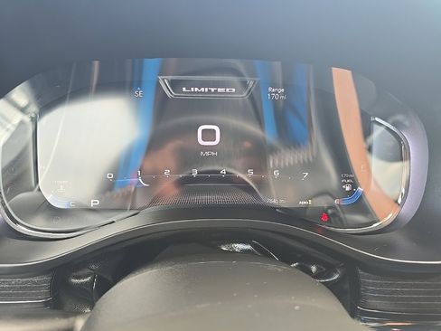 Used 2024 RAM 1500 Limited w/ Trailer Tow Group image 34