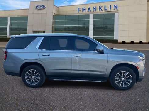 Used 2023 Chevrolet Tahoe LT w/ Luxury Package image 8