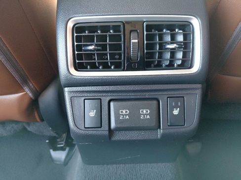 Used 2019 Subaru Outback 3.6R Touring image 10