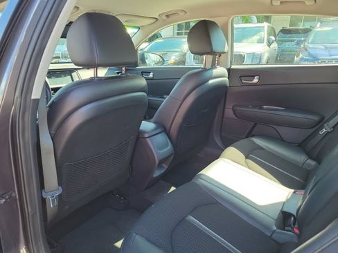 Used 2019 Kia Optima S FWD image 10