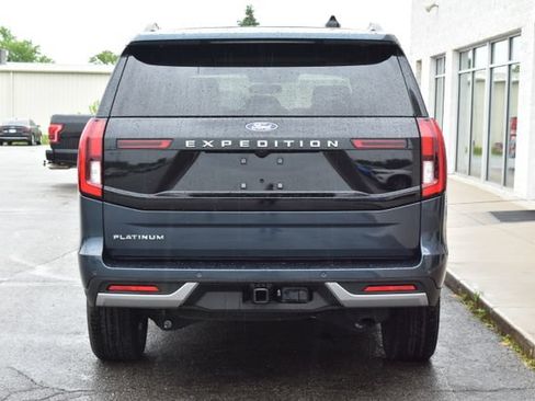 Used 2025 Ford Expedition Platinum w/ Platinum Ultimate Package AWD/4WD image 11