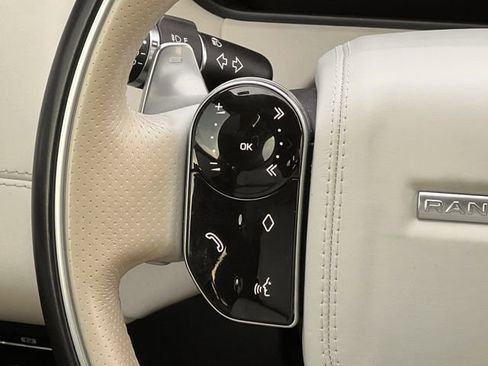 Used 2018 Land Rover Range Rover Velar R-Dynamic HSE image 12