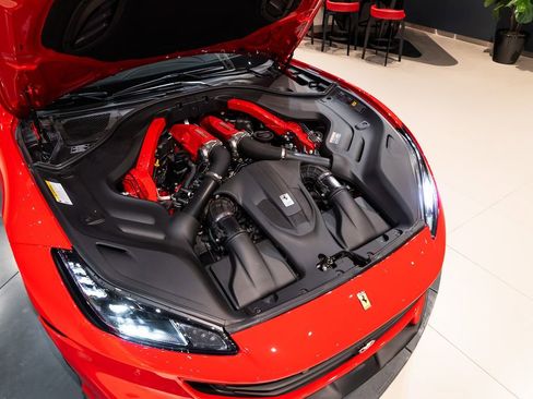 Certified 2023 Ferrari Portofino M image 17