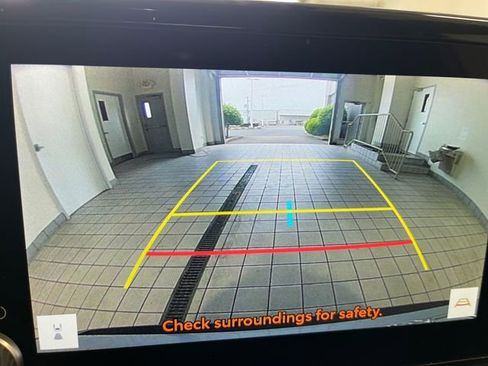 Used 2025 Toyota RAV4 XLE FWD image 12