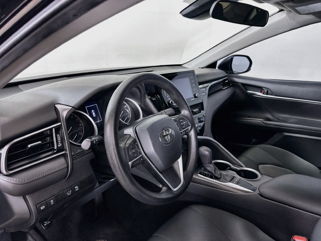Used 2024 Toyota Camry LE FWD image 9