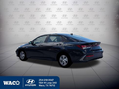 New 2026 Hyundai Elantra SE image 4